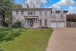 2703 Kingswood Ct, Arlington, TX 76001