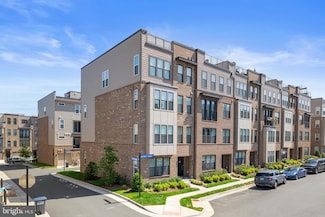4767 Tatum Mill Way Unit 202, Chantilly, VA 20151