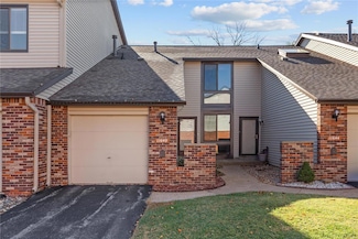 11640 Cedar Walk Dr, Saint Louis, MO 63146