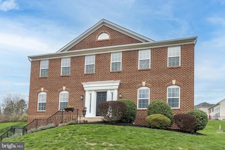 3266 Berry Brow Dr, Chalfont, PA 18914