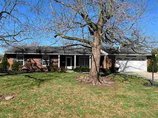 524 Greenbrier Dr, Richmond, IN 47374