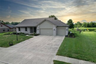 2030 Kitty Hawk Dr, Xenia, OH 45385
