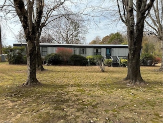 4832 Vienna Dozier Rd, Pfafftown, NC 27040