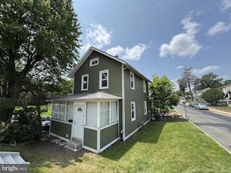 9514 Grant Ave, Manassas, VA 20110