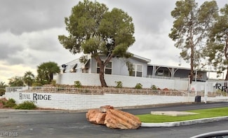 4606 Royal Ridge Way, Las Vegas, NV 89103