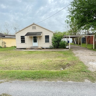 602 N Hackberry St, Sweeny, TX 77480