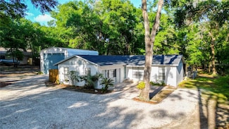 30542 Hoylake St, Sorrento, FL 32776