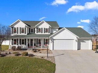 3339 N Royal Oak Ct, Warsaw, IN 46582