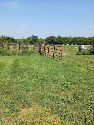 2662 N Highway 79, Elsberry, MO 63343