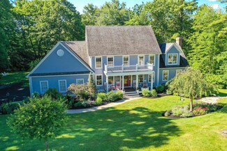 21 Runaway Rd, Newfields, NH 03856