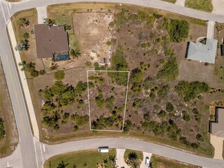 15367 Acorn Cir, South Gulf Cove, FL 33981
