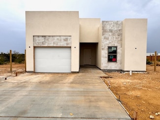 6702 El Freno Ln, Laredo, TX 78043