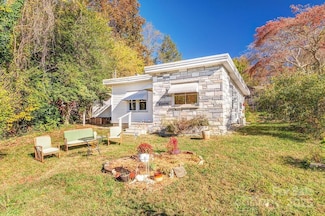 32 Merion Dr, Asheville, NC 28806