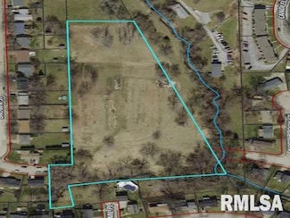 710 Northbrook Dr, Davenport, IA 52806