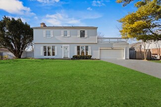 1N726 Forest Ave, Glen Ellyn, IL 60137
