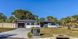 13495 Oval Dr E, Largo, FL 33774