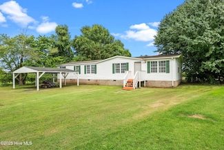 1104 Midway Dr, New Bern, NC 28560