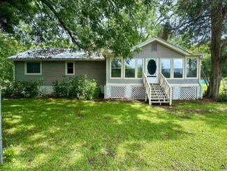 676 N 2nd St, Danville, GA 31017