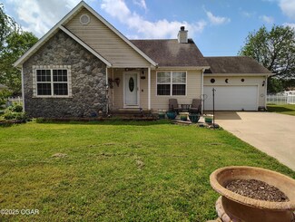 918 Caitlan Dr, Oronogo, MO 64855