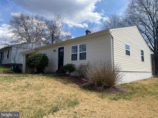 6605 Clinglog St, Capitol Heights, MD 20743