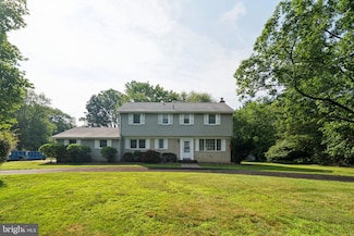 916 Davis Rd, Ambler, PA 19002