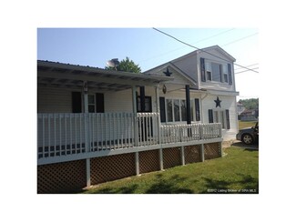 920 W York Rd, Austin, IN 47102