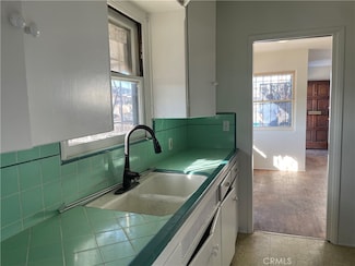 215 Pardee St, San Diego, CA 92102
