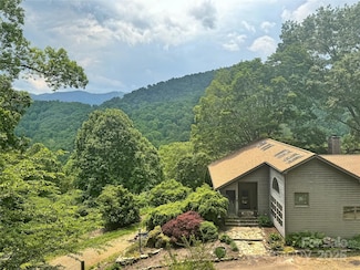 311 Pisgah Mine Rd, Burnsville, NC 28714