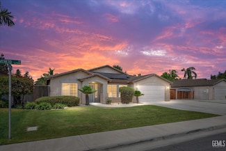 5502 Veneto St, Bakersfield, CA 93308