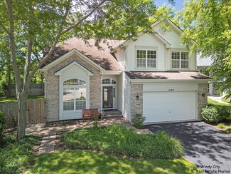 4582 W Gavin Ln, Libertyville, IL 60048