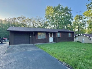 2548 Singing Hills Dr, Cape Girardeau, MO 63701
