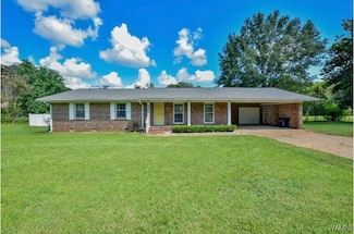 4210 Smith St, Northport, AL 35473