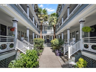 2127 NW Irving St Unit 103, Portland, OR 97210