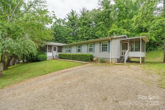 3 Double Oaks Dr, Asheville, NC 28805