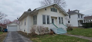 106 S Ridge St, Crown Point, IN 46307