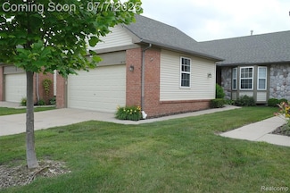 1875 N Kenwyck Dr Unit 63, Ypsilanti, MI 48198