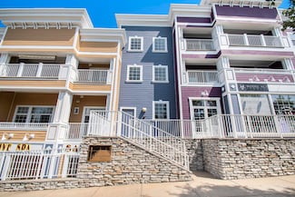 225 N Whittaker St Unit 7&8, New Buffalo, MI 49117