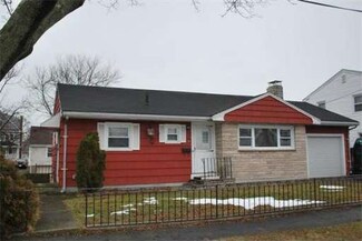 22 Heath St, Quincy, MA 02171