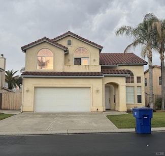 989 Laguna Dr, Lemoore, CA 93245