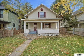 3119 R St, Lincoln, NE 68503