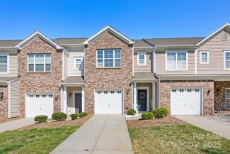 4528 Craigmoss Ln, Charlotte, NC 28278