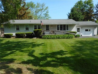 57 Lavaine Way, Rochester, NY 14623