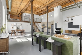 160 Water St Unit 213, Williamstown, MA 01267