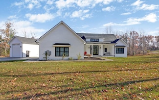 83 Mountain Preserve Pkwy, Crab Orchard, TN 37723