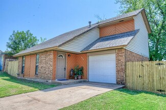 1012 Redstone Dr, Noble, OK 73068