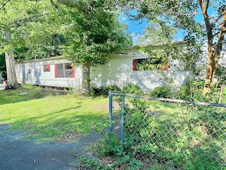 450 Bourbon St, Anacoco, LA 71403