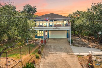 2720 Westview Dr, Canyon Lake, TX 78133
