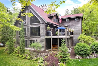 4901 Spirea Rd, Oconto, WI 54153