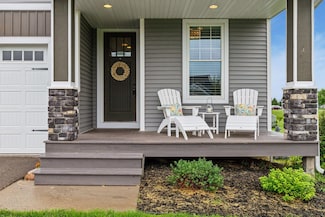 29135 Scenic Dr, Chisago City, MN 55013