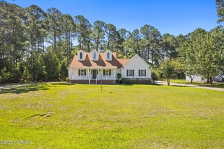 25 Fairway Dr, Shallotte, NC 28470